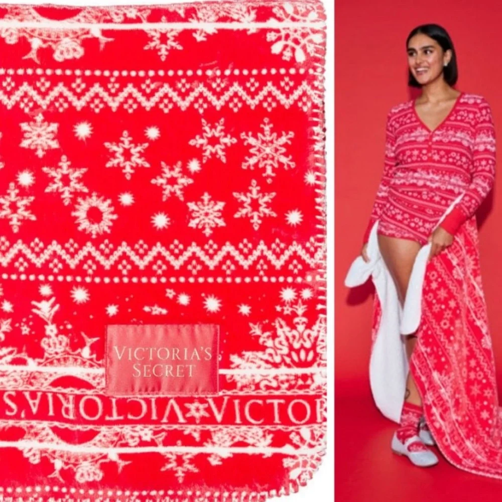 🆕🎁 Victoria's Secret Soft Plush Fleece Blanket Throw Red Fair Isle Snowf…